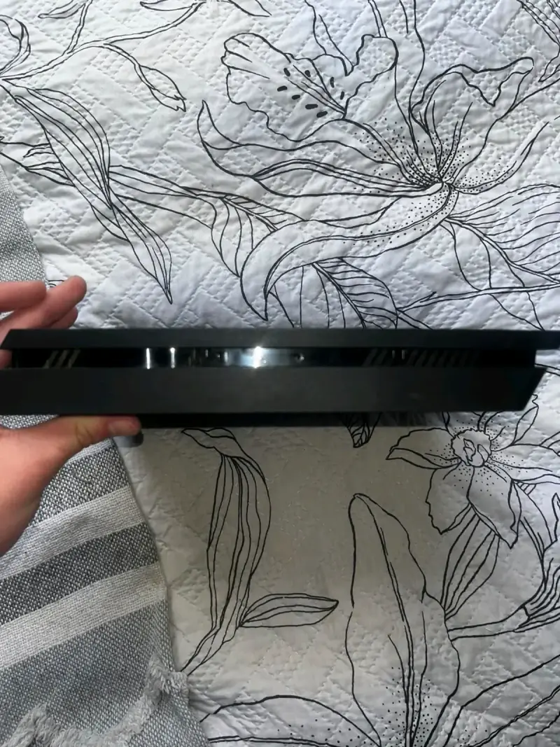 Consola PlayStation 4 Slim en buen estado - 4