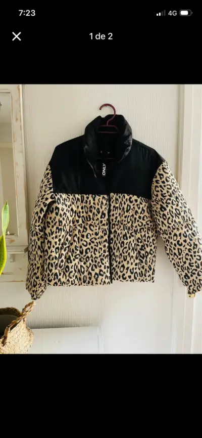 Chaqueta acolchada con estampado animal print - miniatura 2