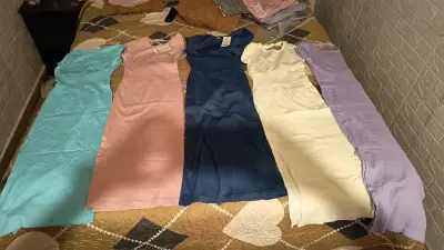 Vestidos largos de colores variados para mujer - miniatura 1