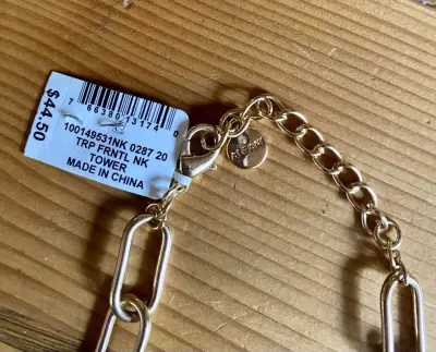Collar de cadena dorada con cuentas turquesas - miniatura 3