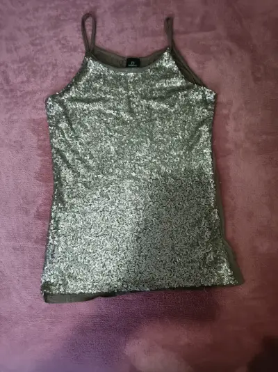 Polera de lentejuelas plateadas Adarry talla L - miniatura 1