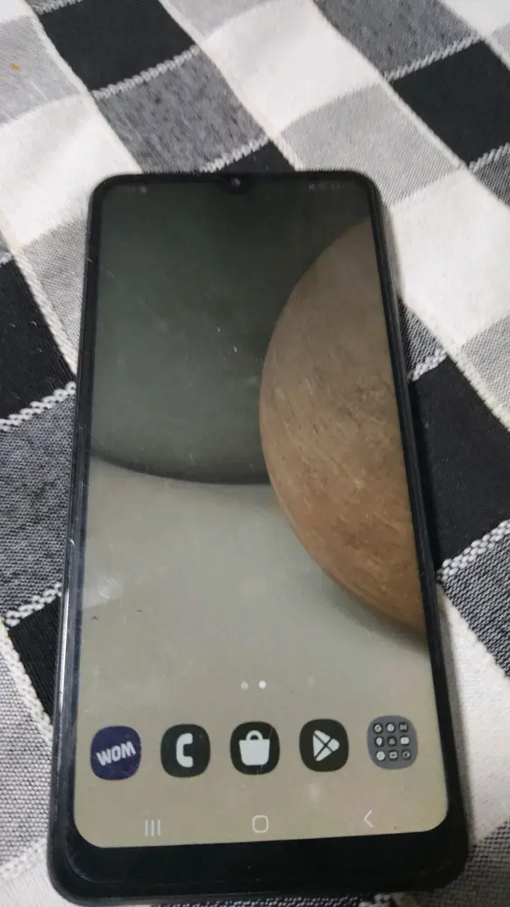Samsung Galaxy A12 en buen estado - 3