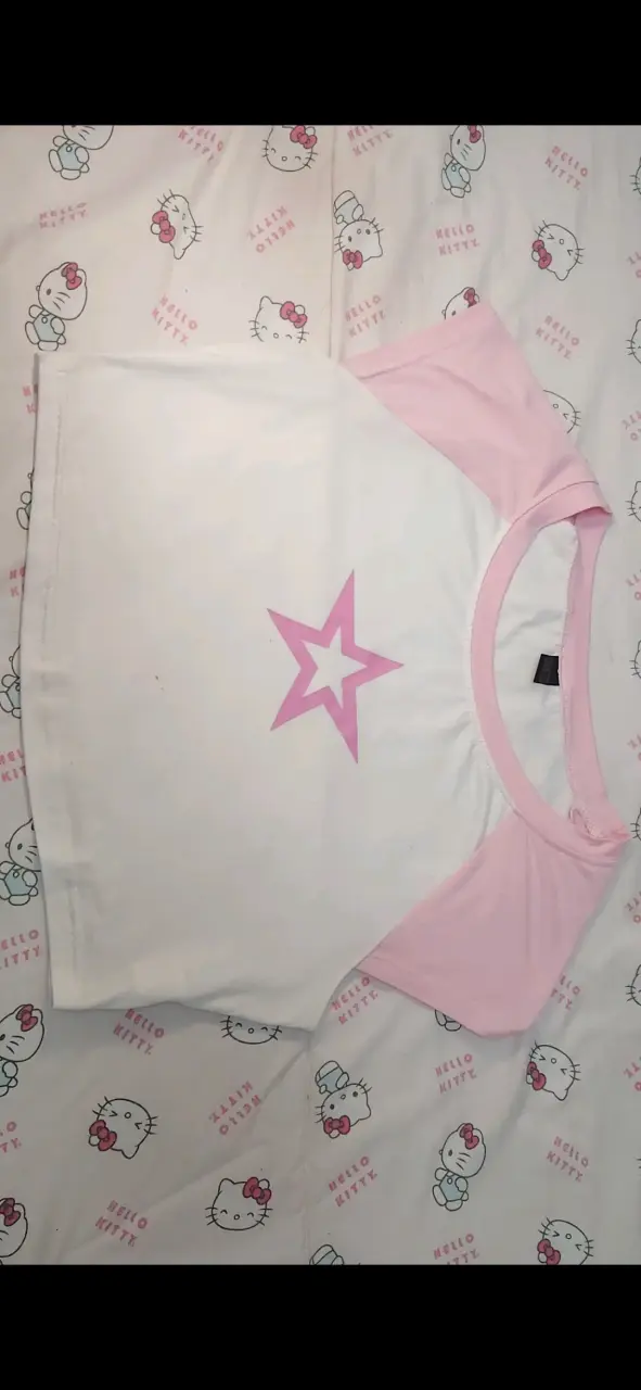 Polera Romwe con estrella rosa y mangas cortas - 1