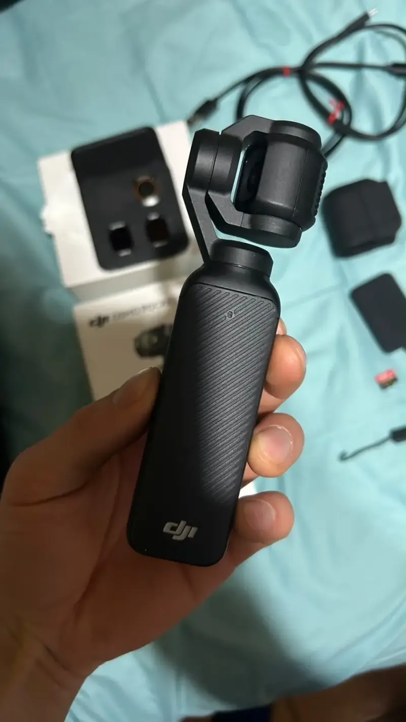 Cámara DJI Osmo Pocket 3 con accesorios - 4