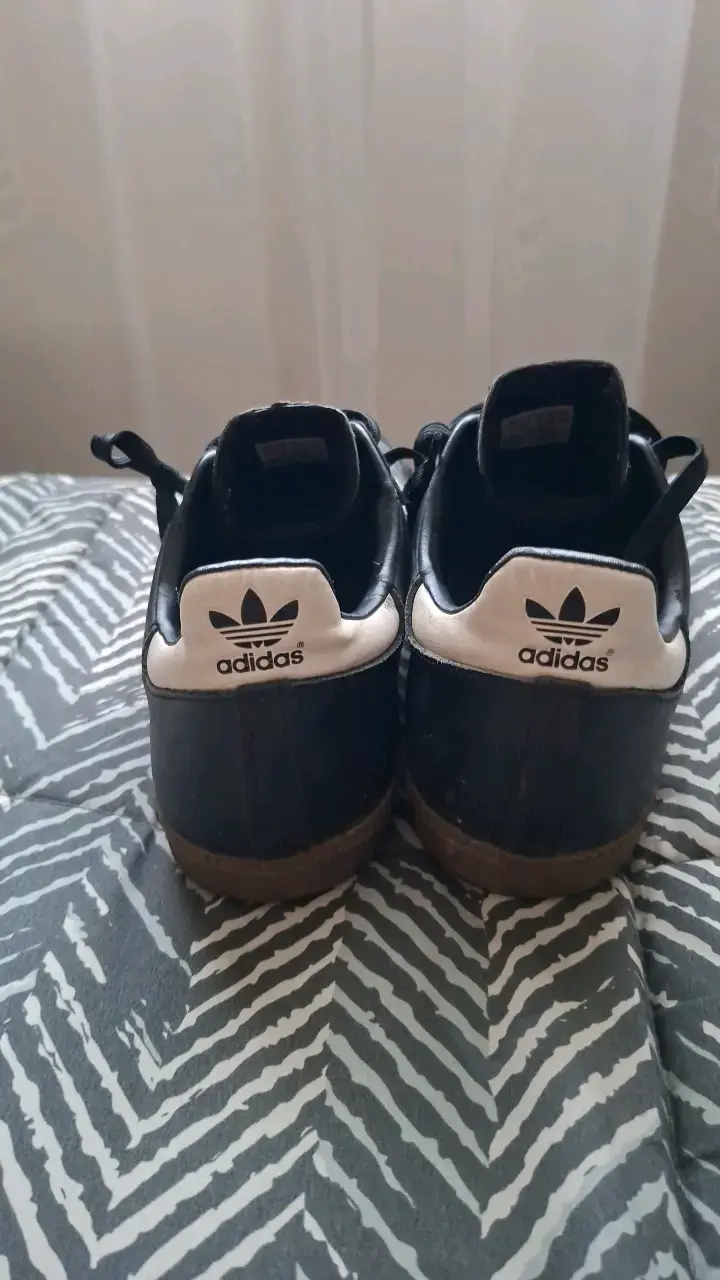 Zapatillas Adidas Samba negras clásicas - 3