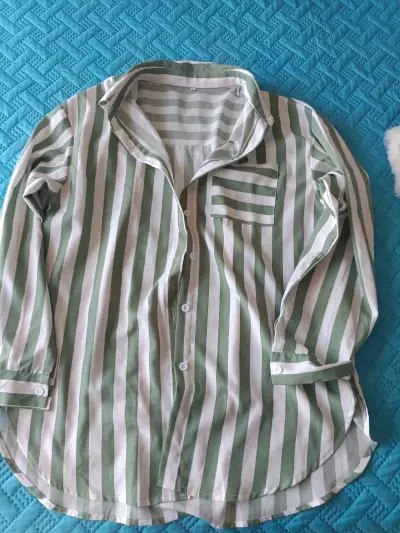 Camisa de rayas verde y blanco para mujer - miniatura 1