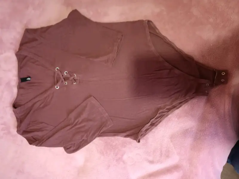 Body color rosa palo con diseño de encaje - 3