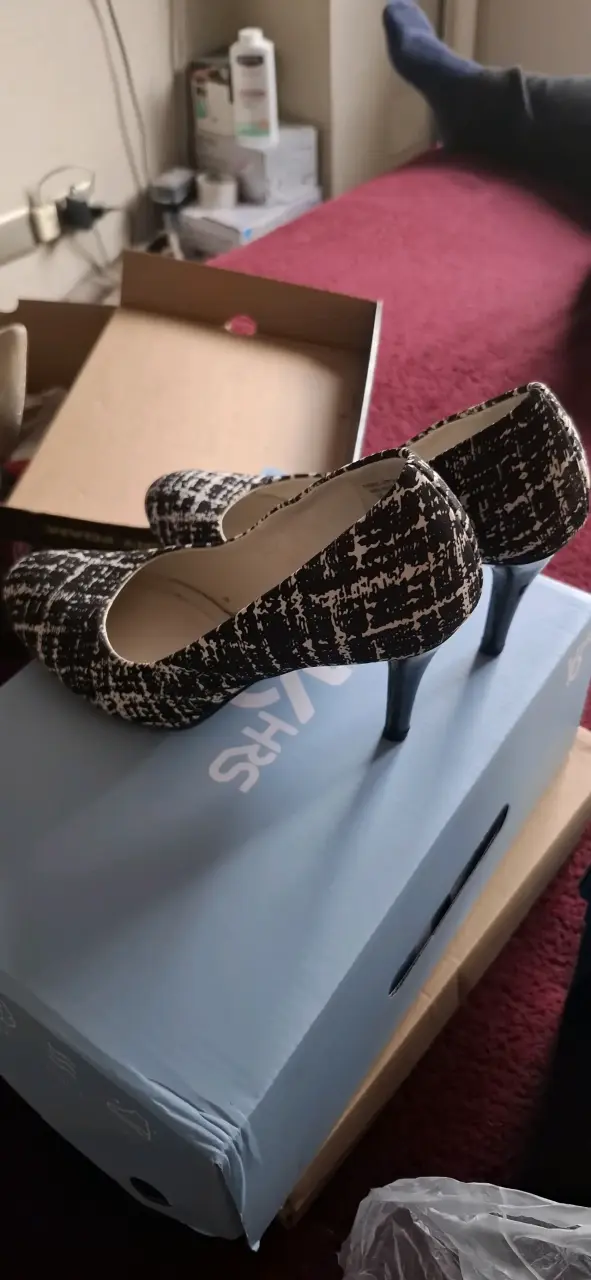Zapatos de tacón negros Nine West con adornos - 4