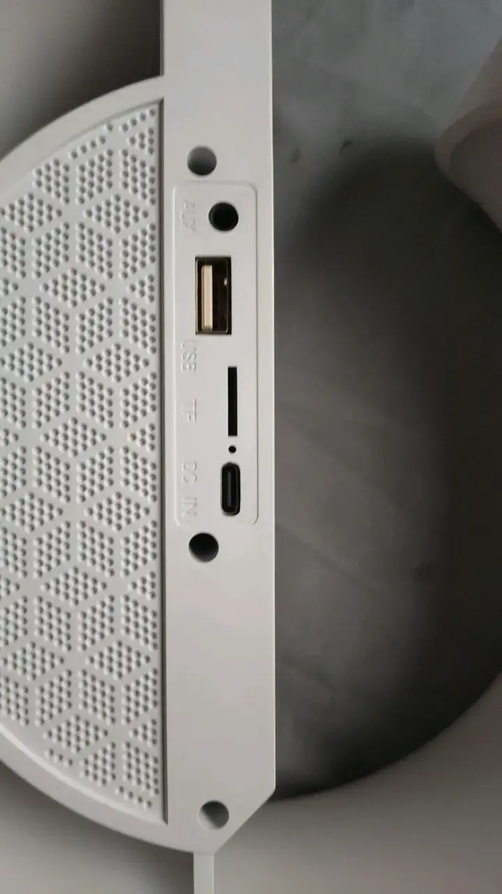 Lámpara LED con altavoz Bluetooth integrada - 3