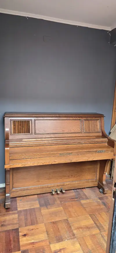 Piano vertical Kohler & Campbell de madera - miniatura 1