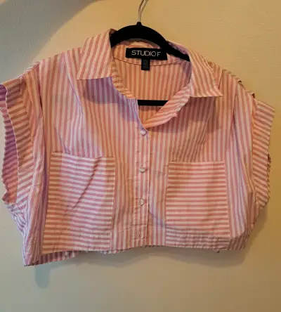 Blusa a rayas rosadas Studio F talla S - miniatura 1