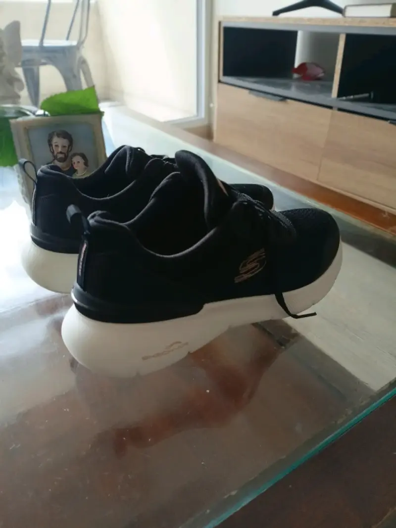 Zapatillas deportivas negras Skechers para hombre - 1