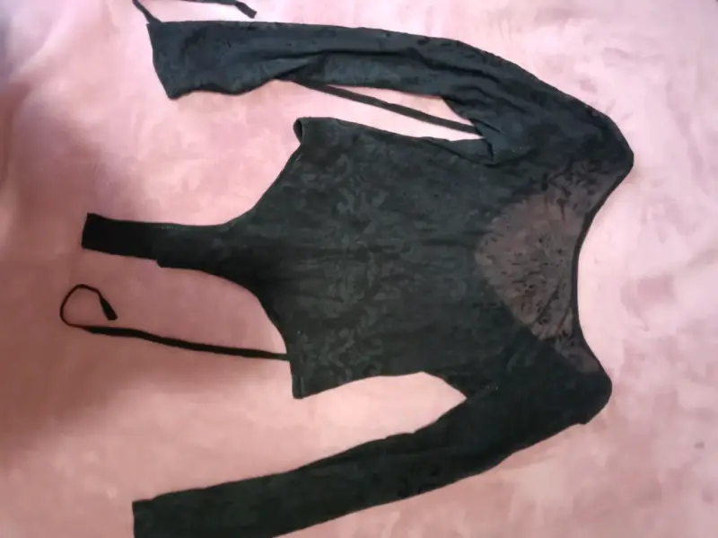 Body de encaje negro con mangas largas - 1