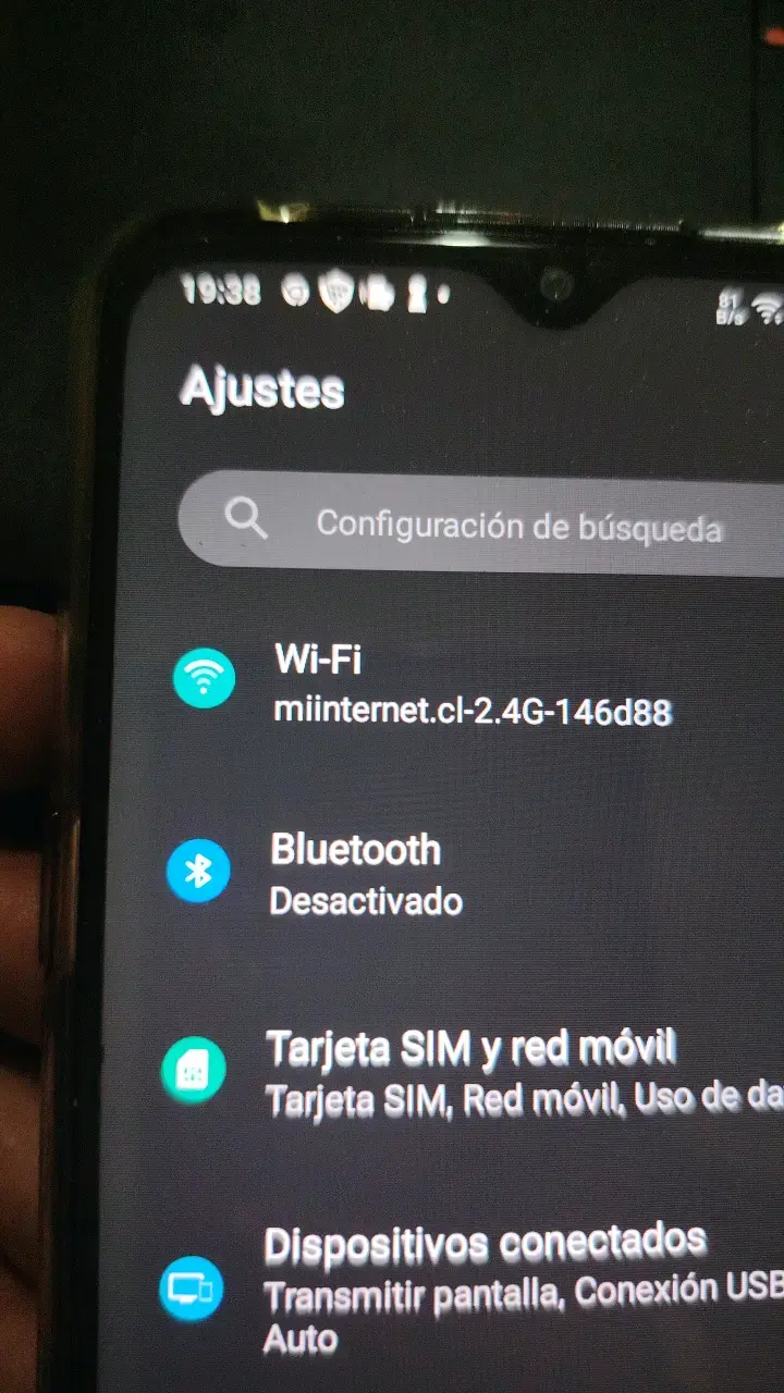 Smartphone TCL con triple cámara trasera - 4