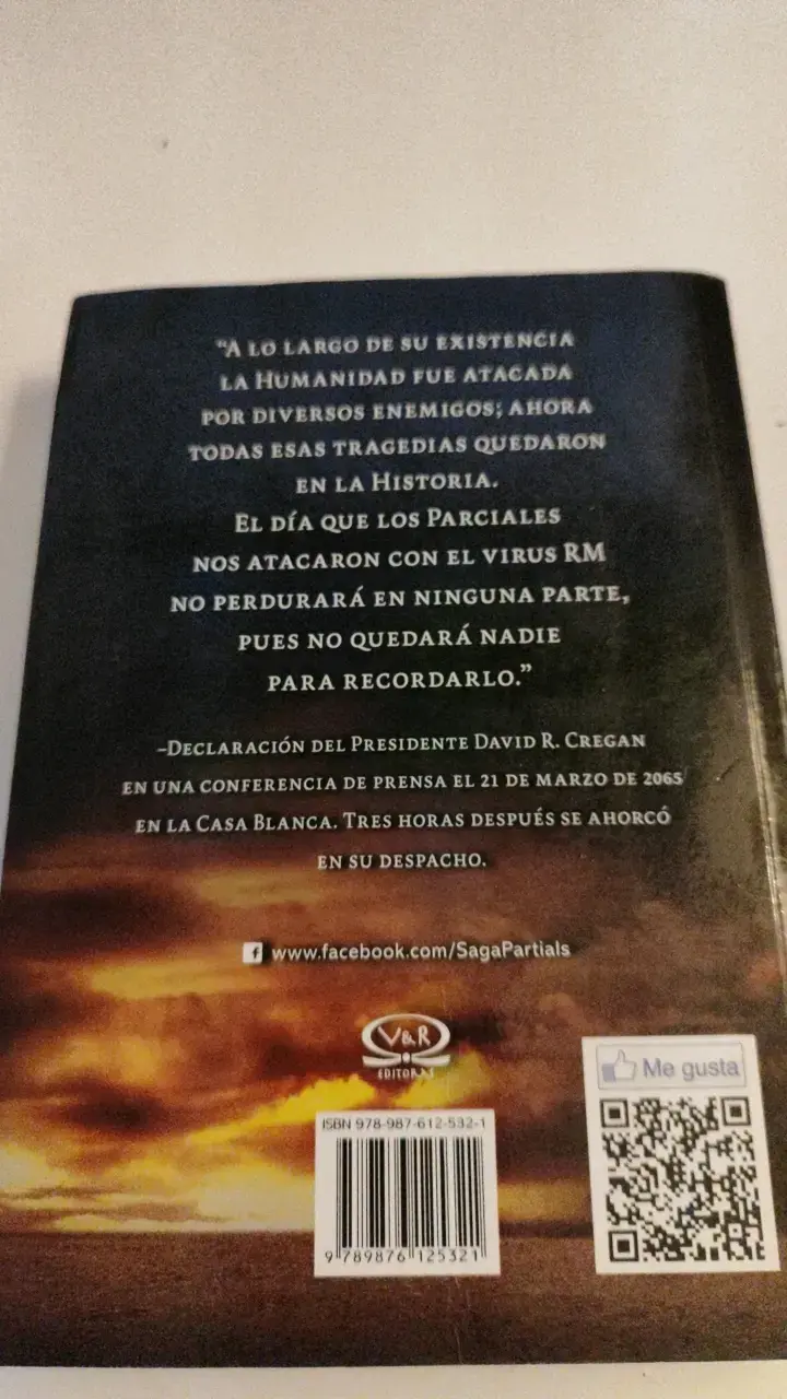 Libro Partials La Conexión de Dan Wells - 3