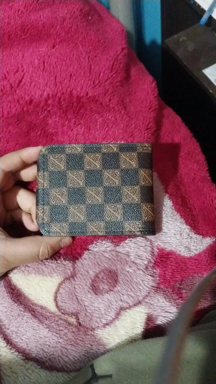 Billetera de cuero con diseño clásico - 2