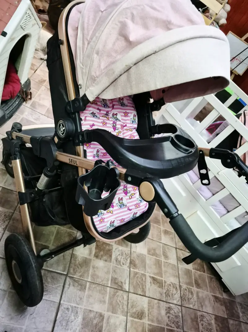 Coche de bebé con diseño Minnie Mouse y accesorios - 5