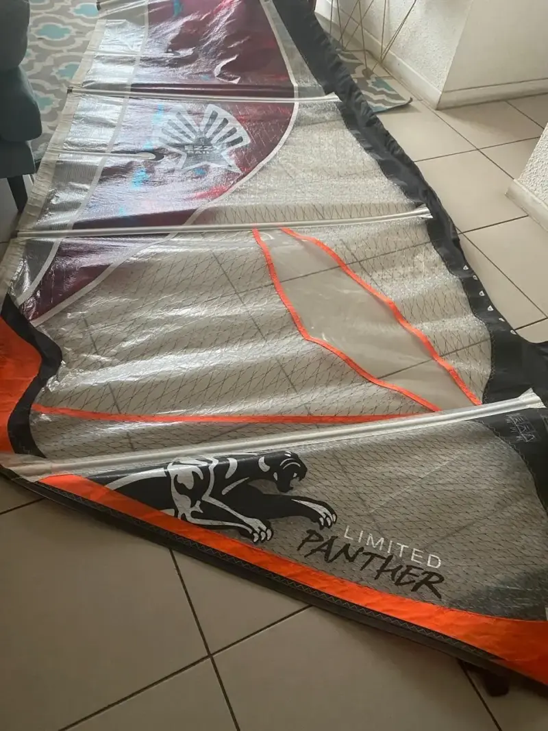 Vela de Windsurf Ezzy Sails Limited Panther 5.0 - 2