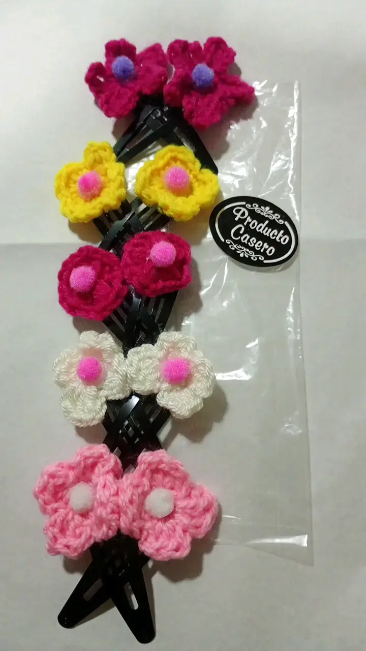 Set de 5 Pinches de Flores Tejidas a Mano - 1