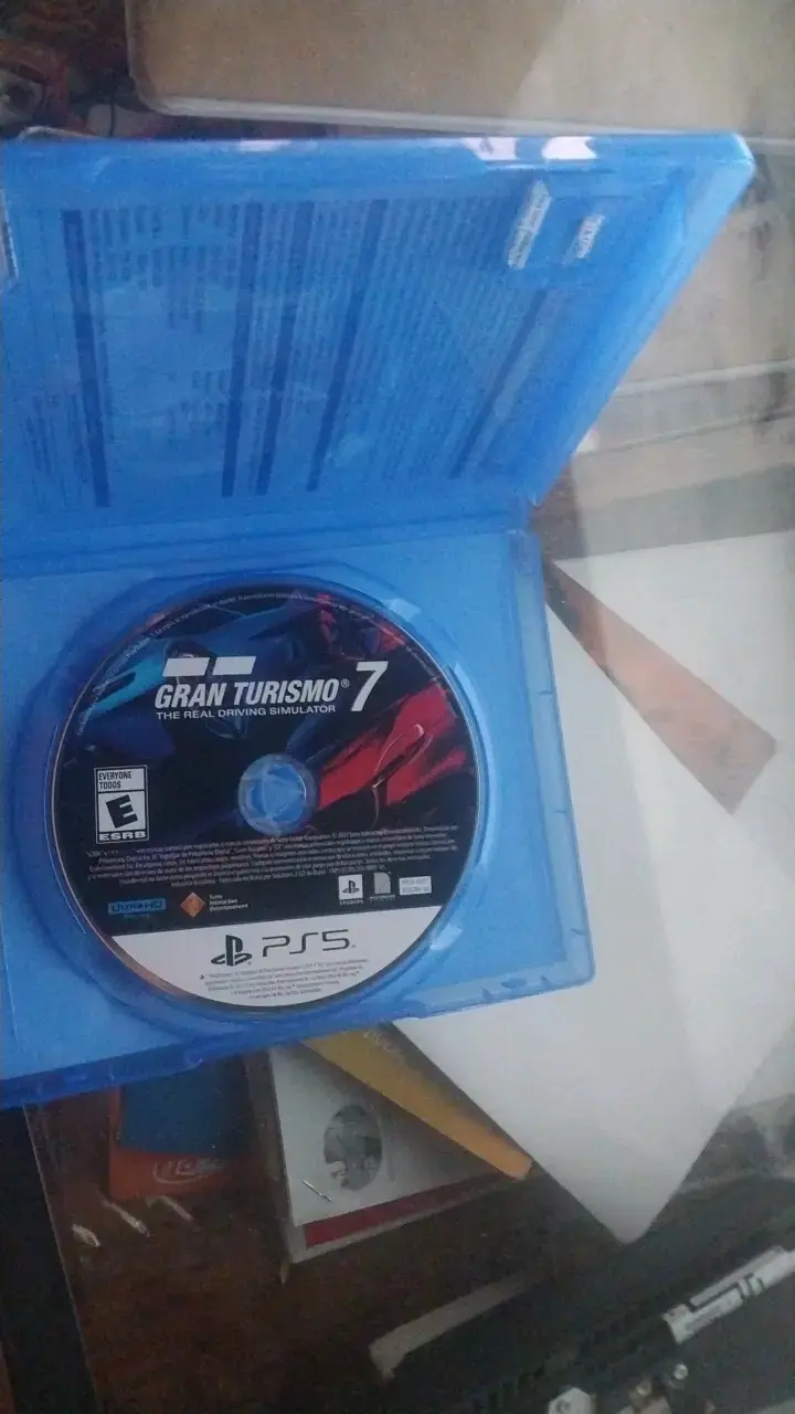 Gran Turismo 7 para PS5 en buen estado - 4