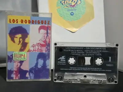 Cassette Los Rodríguez Sin Documentos - miniatura 2