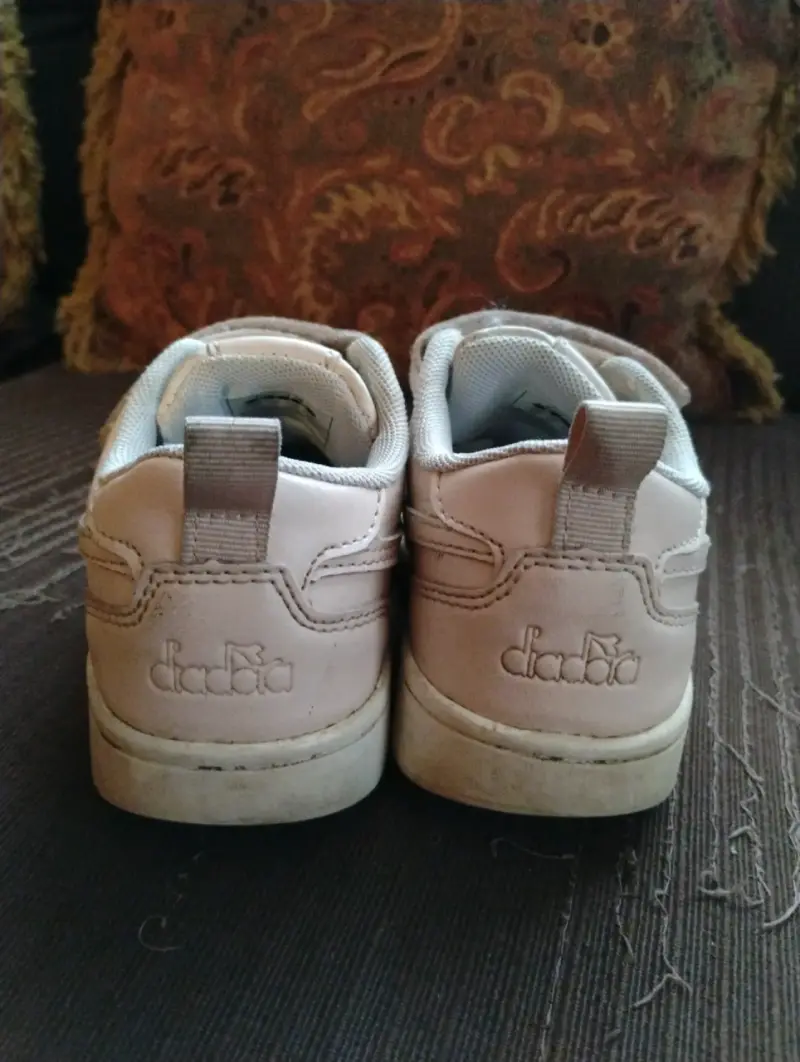 Zapatillas Diadora con velcro - 1
