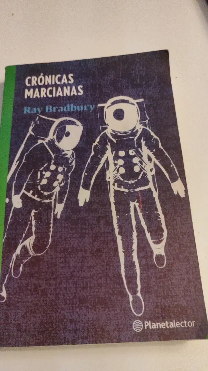 Libro Crónicas Marcianas de Ray Bradbury - 1