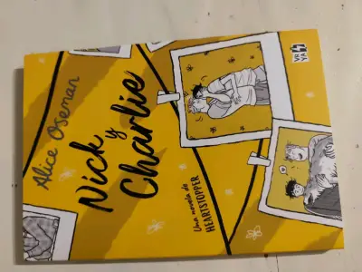 Libro 'Nick y Charlie' de Alice Oseman - miniatura 3