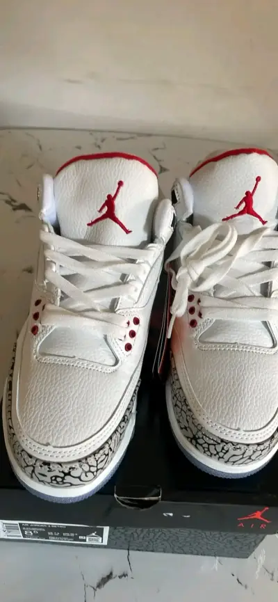 Zapatillas Nike Air Jordan 3 Retro Blancas - miniatura 4
