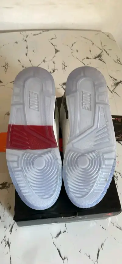 Zapatillas Nike Air Jordan 3 Retro Blancas - miniatura 6