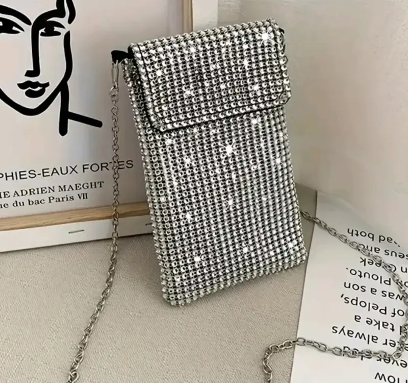 Bolso de mano con cristales brillantes