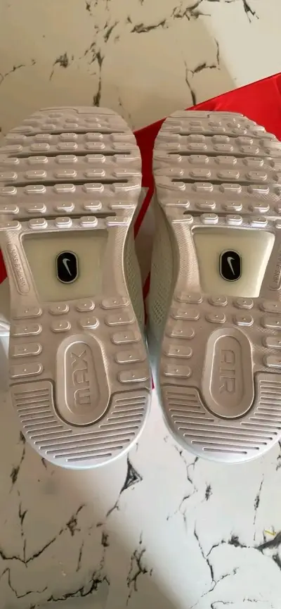 Zapatillas Nike Air Max 2012 Blancas - miniatura 2