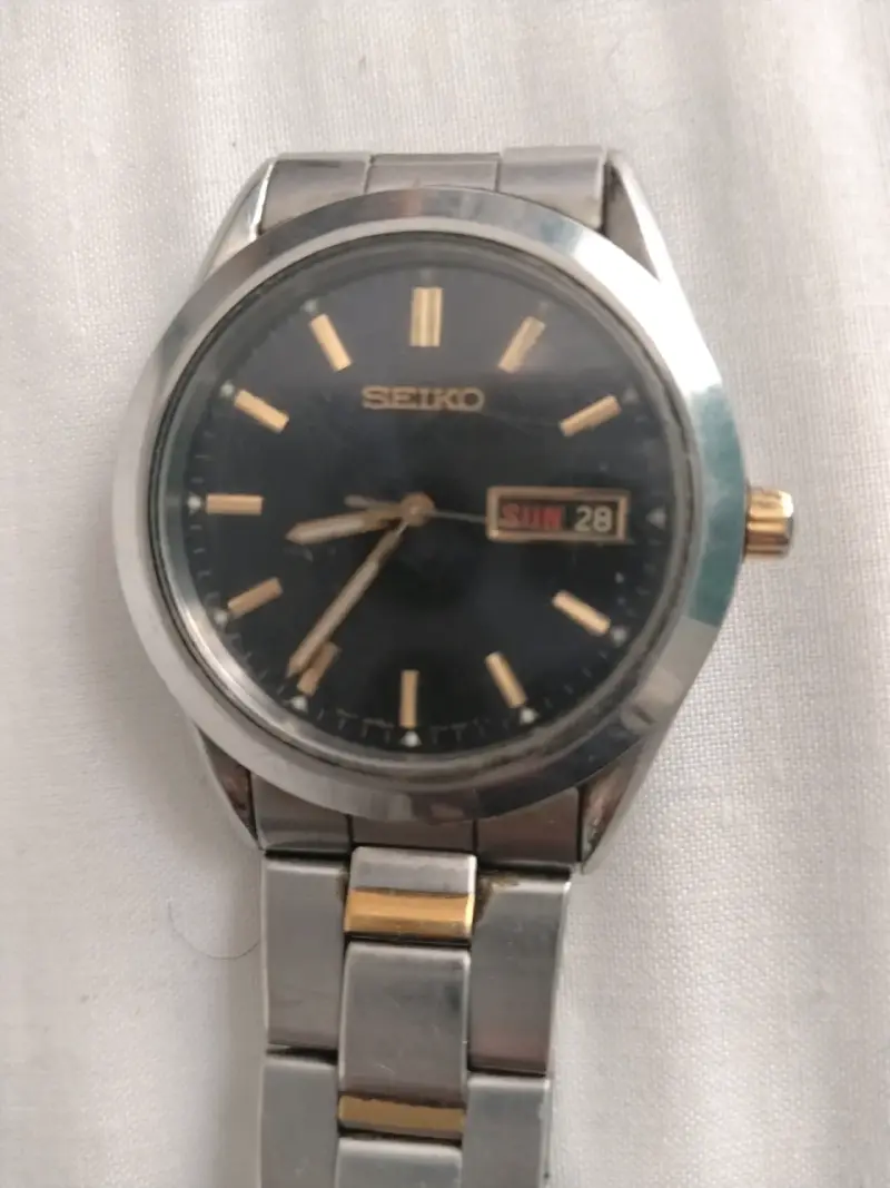 Reloj Seiko de acero inoxidable con calendario - 1