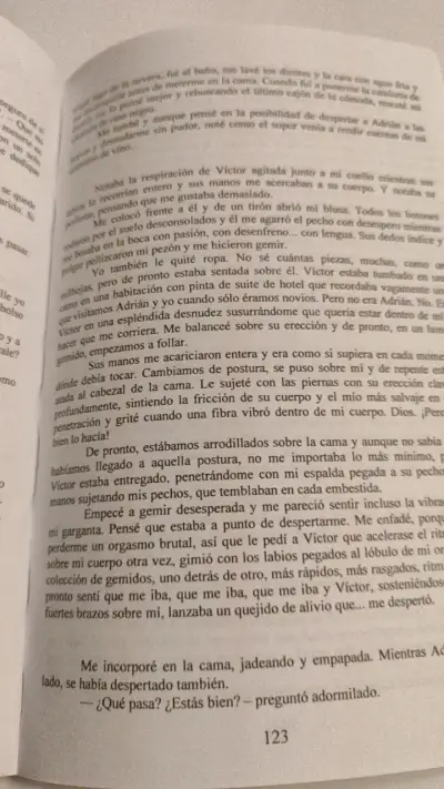 Libro 'En los zapatos de Valeria' de Elísabet Benavent - miniatura 2