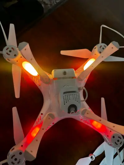 Drone Syma X5C con cámara y control remoto - miniatura 4