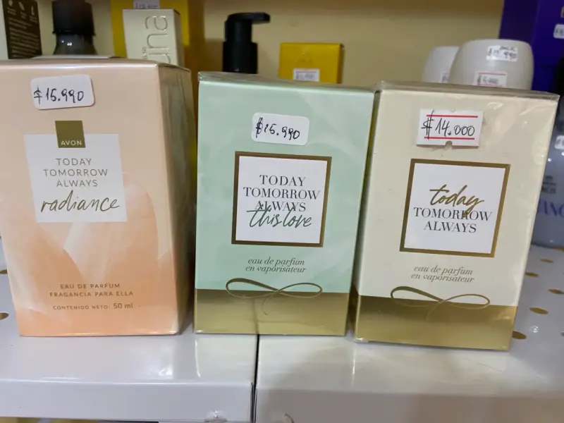 Lote de productos de belleza Avon variados - 4