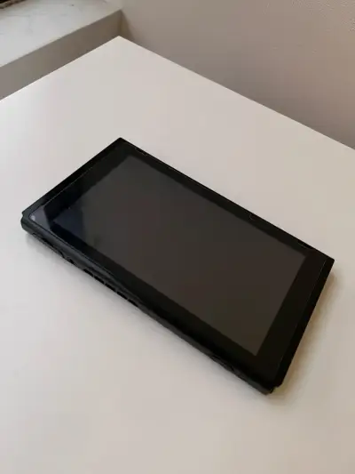 Consola Nintendo Switch para reparar - miniatura 1