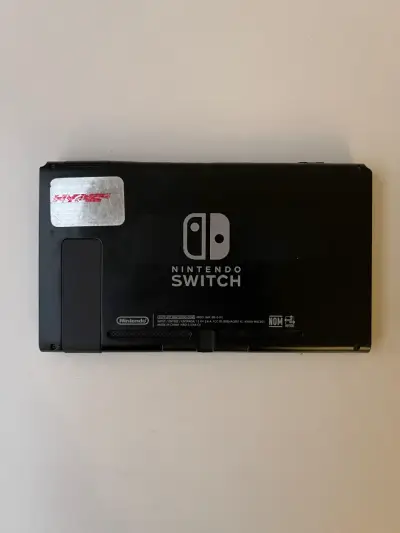 Consola Nintendo Switch para reparar - miniatura 2