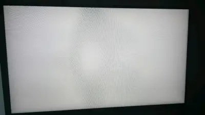 Monitor Gamer Curvo CRUA 24 pulgadas 180Hz - miniatura 4