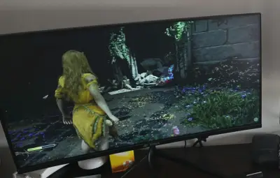 Monitor Gamer Curvo CRUA 24 pulgadas 180Hz - miniatura 5