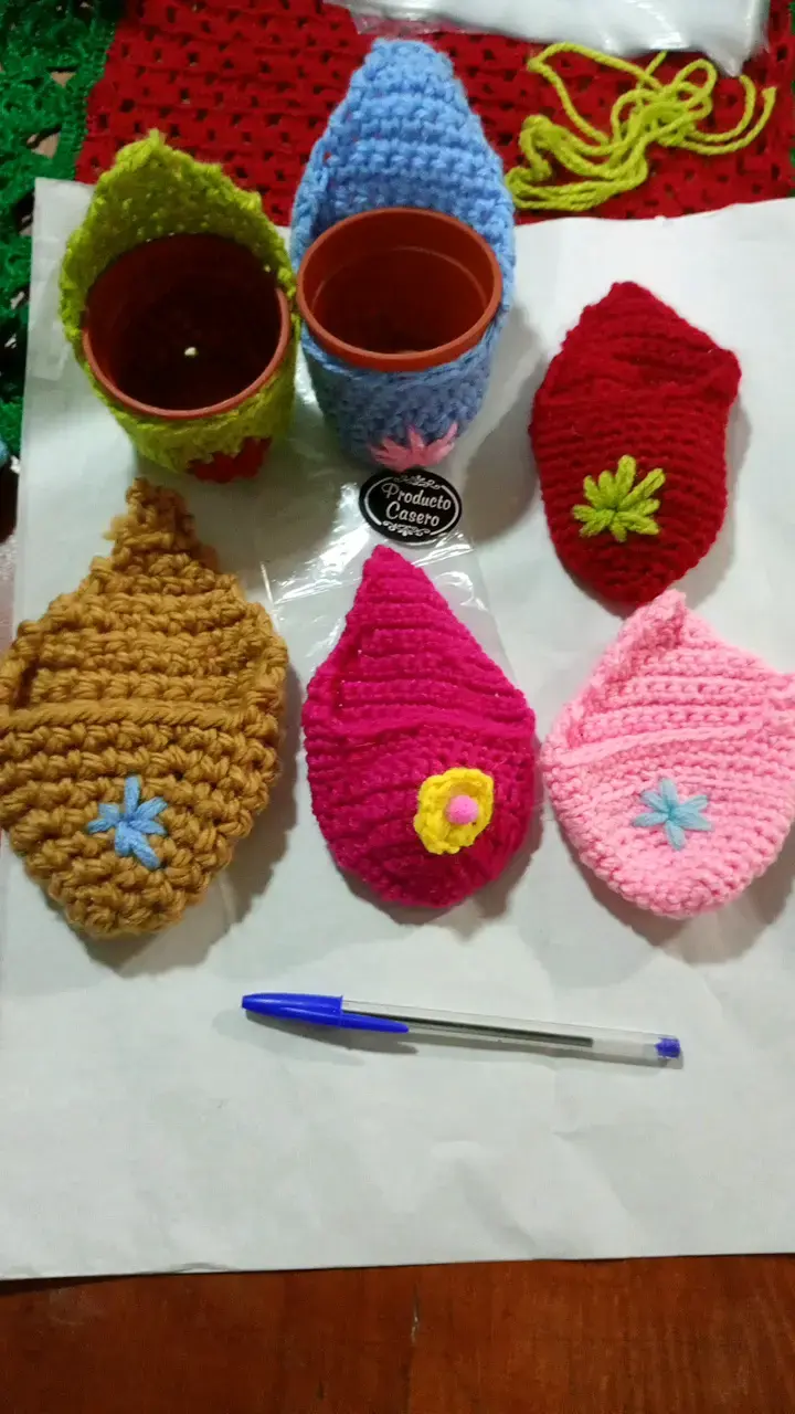 Fundas tejidas a crochet para macetas - 1
