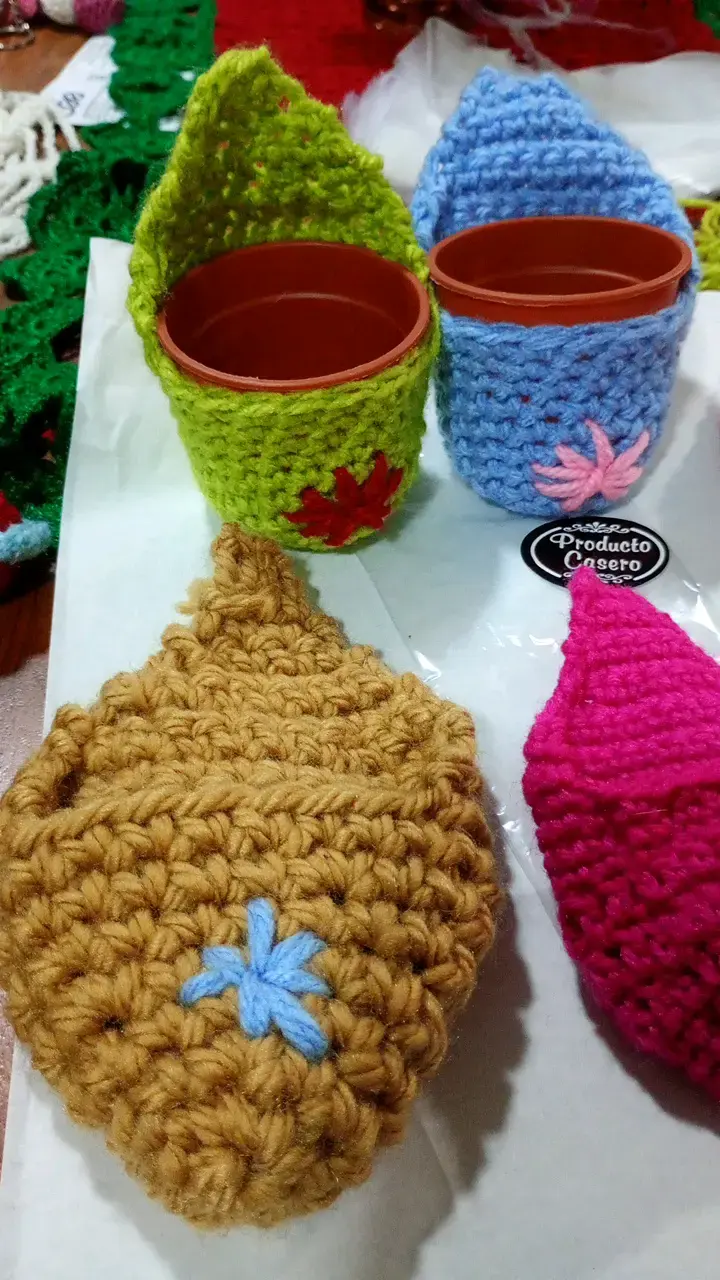 Fundas tejidas a crochet para macetas - 2