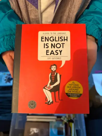 Libro 'English Is Not Easy' de Luci Gutiérrez - miniatura 1