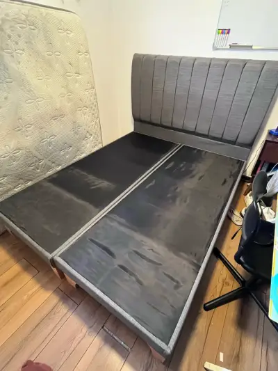 Cama de dos plazas con respaldo - miniatura 2