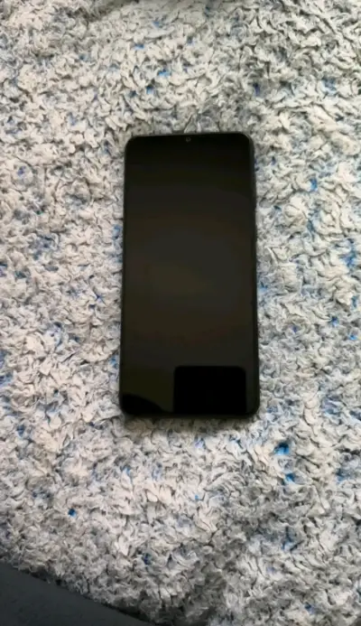 Teléfono Samsung Galaxy A04 en buen estado - miniatura 3