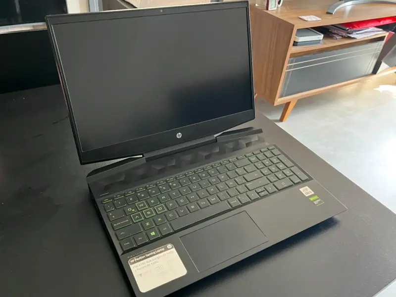 Laptop HP Pavilion Gaming con Intel Core i5 - 3