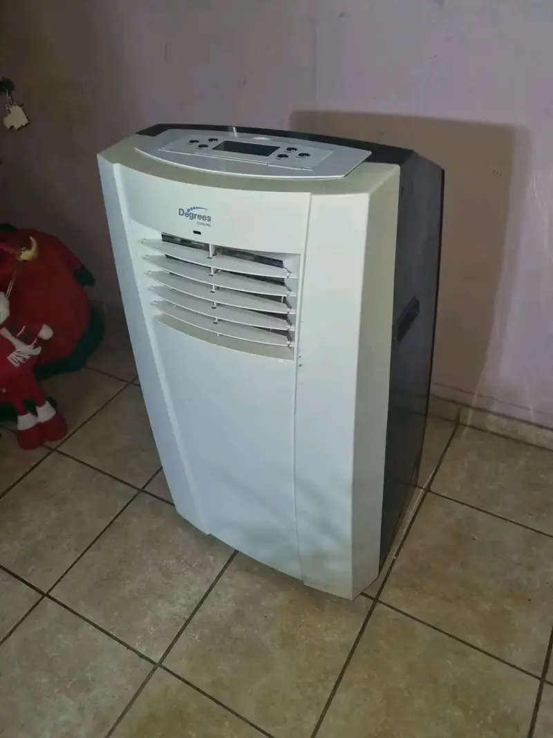 Aire acondicionado portátil Degrees 12000 BTU