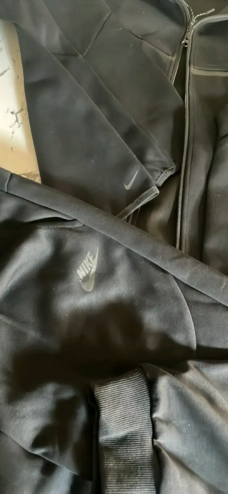 Conjunto deportivo Nike negro con capucha - 4