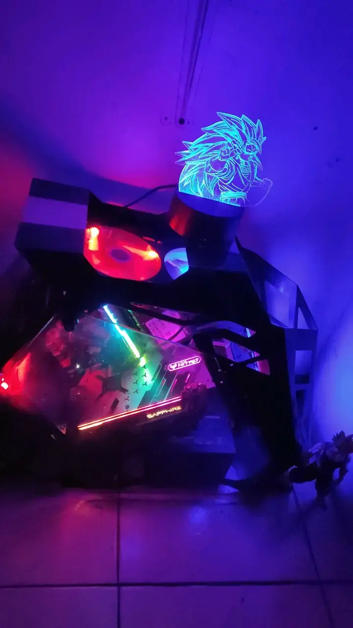 PC Gamer con luz RGB Procesador Intel i9 9900t - 1