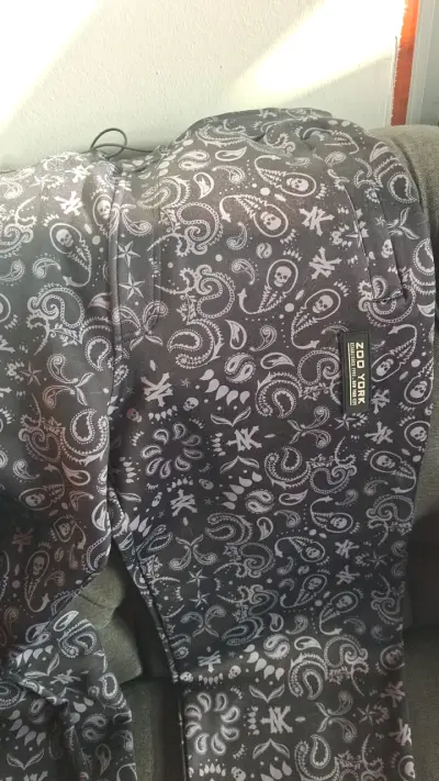 Pantalón estampado negro Zoo York para hombre - miniatura 1